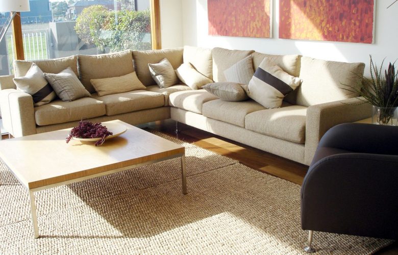 Klubska miza v dnevni sobi